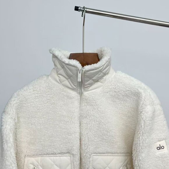 Alo White Lambswool Patchwork Coat, Gentle and Warm Short Jacket, Women's Size M - Picture 6 of 9